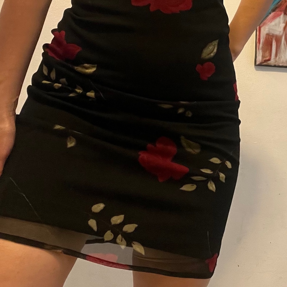 Dress - Picture 3 of 3